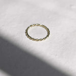 18ct Yellow Gold Entwined Twisted Wedding Ring
