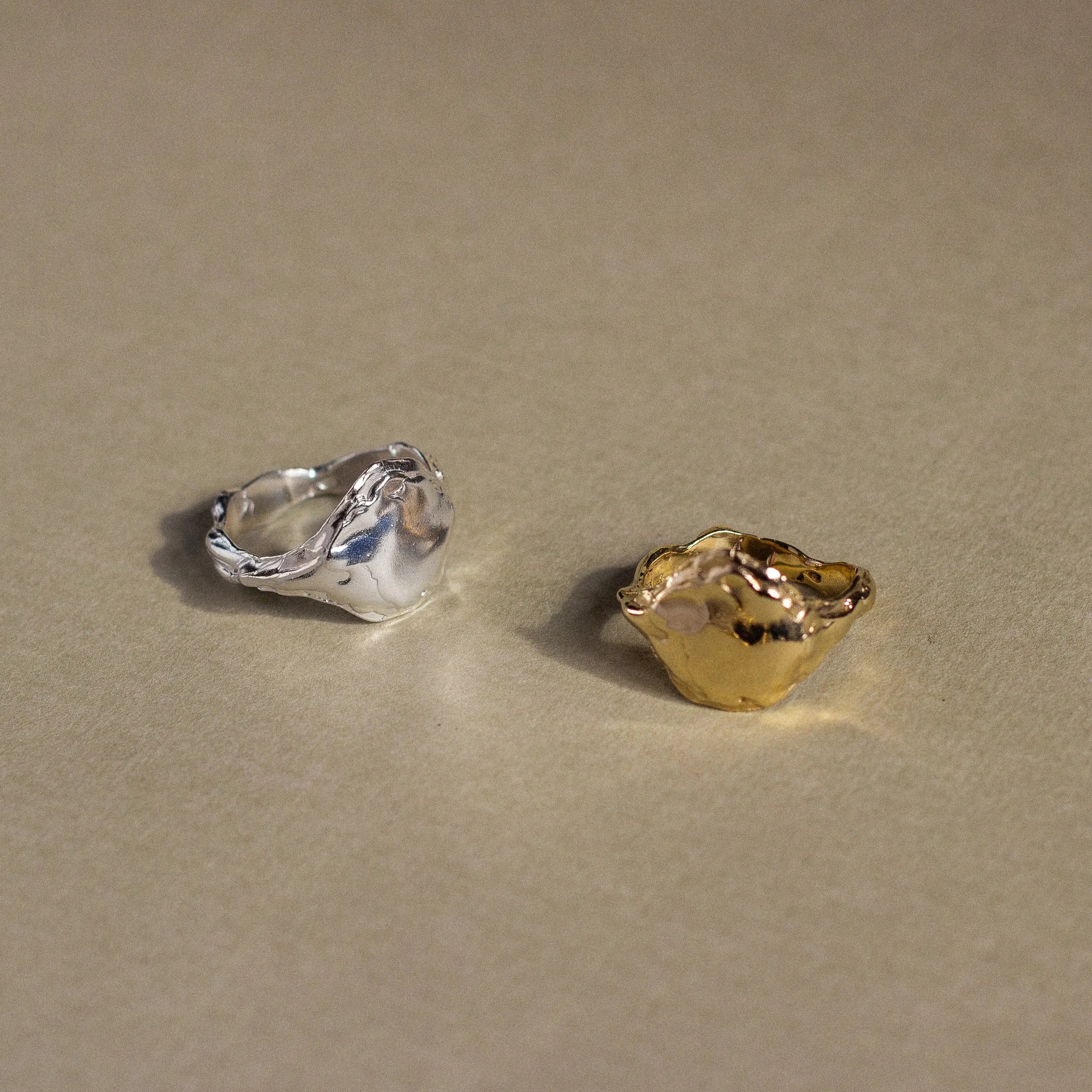 9ct Gold Bloom Full Moon Ring