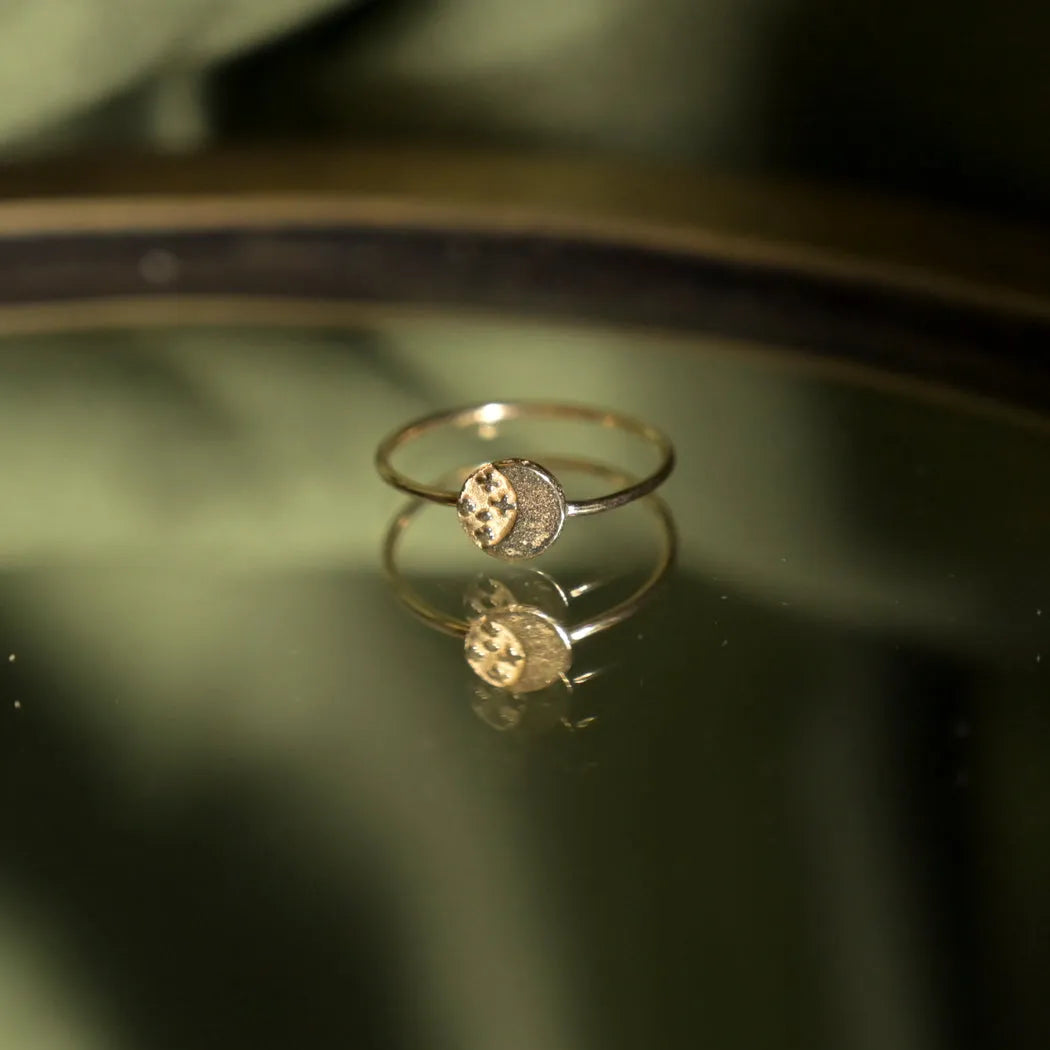 9ct Gold Moonlight Ring