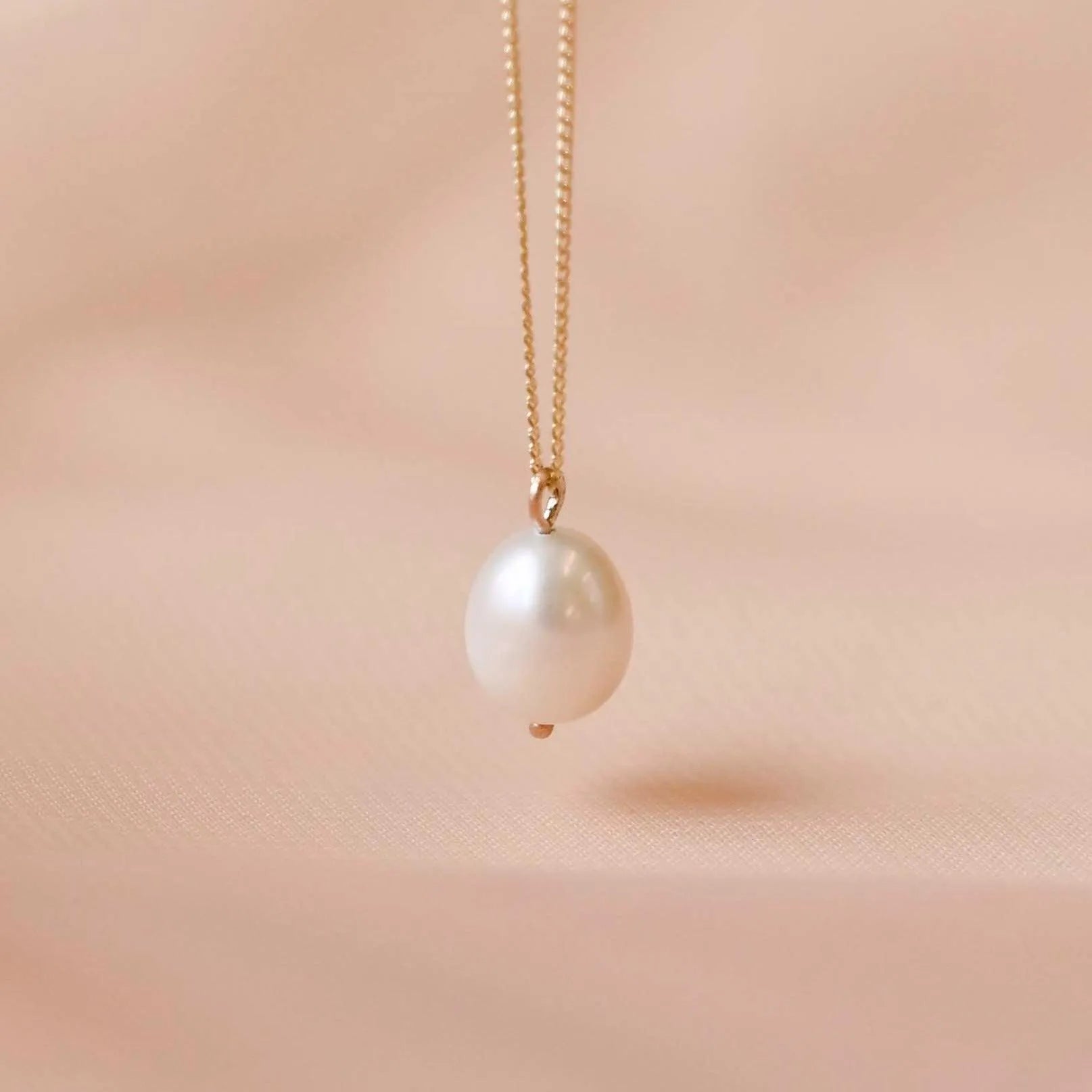 9ct Gold Pearl Pendant Necklace