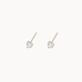 pair of white gold diamond stud earrings in 3mm