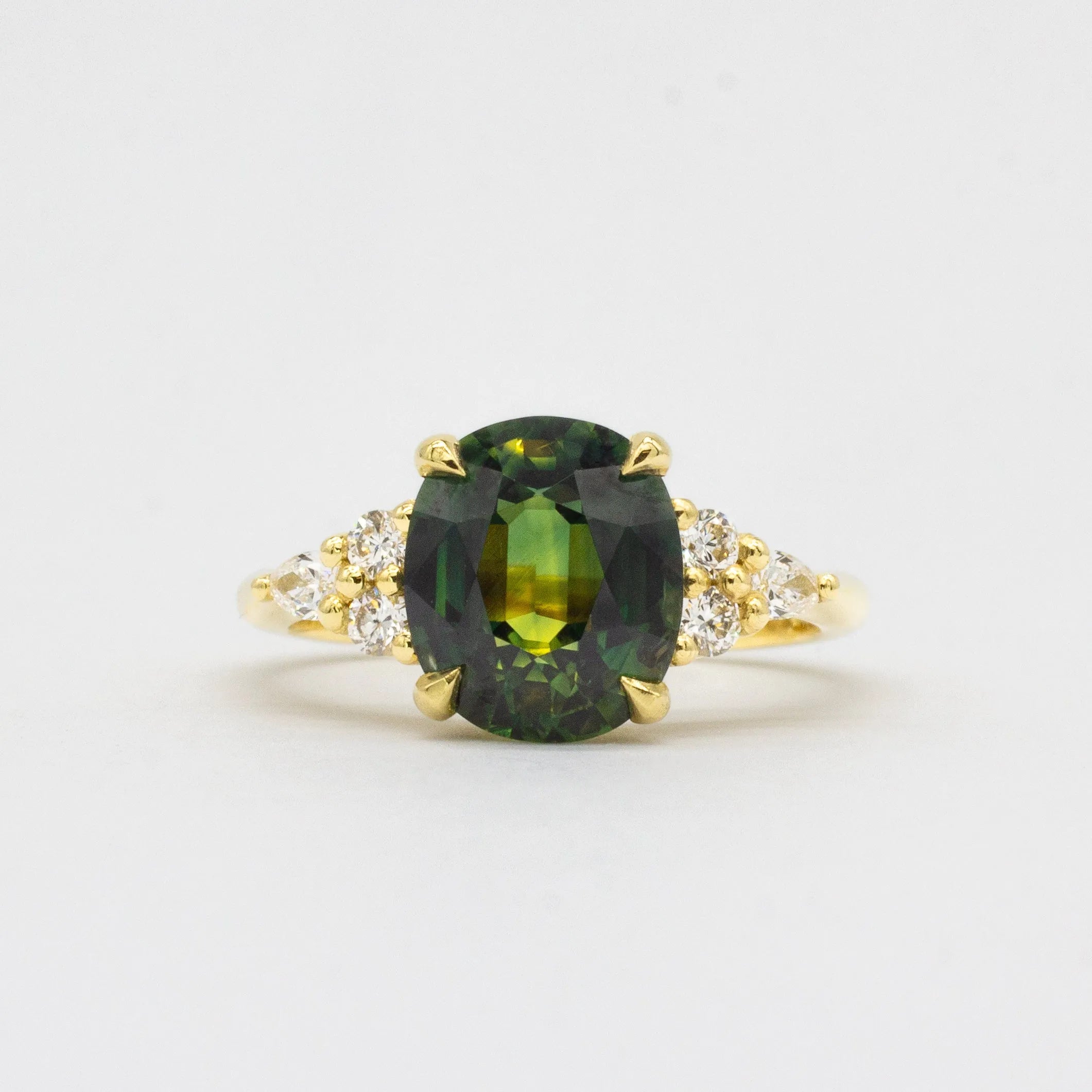 Bi-colour Large Sapphire Engagement Ring