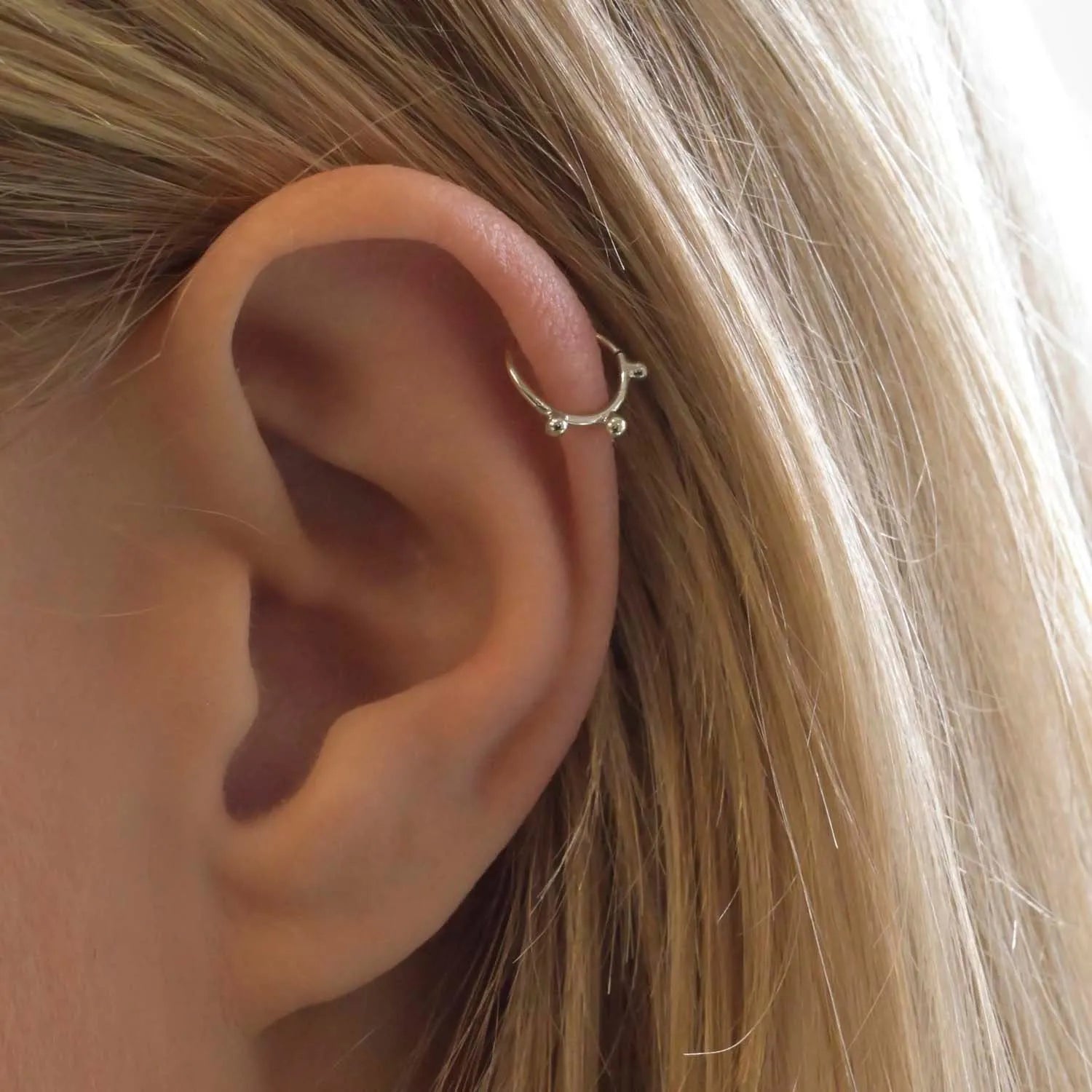 Silver Triple Dot Cartilage Helix Hoop Earrings – Wild Fawn Jewellery