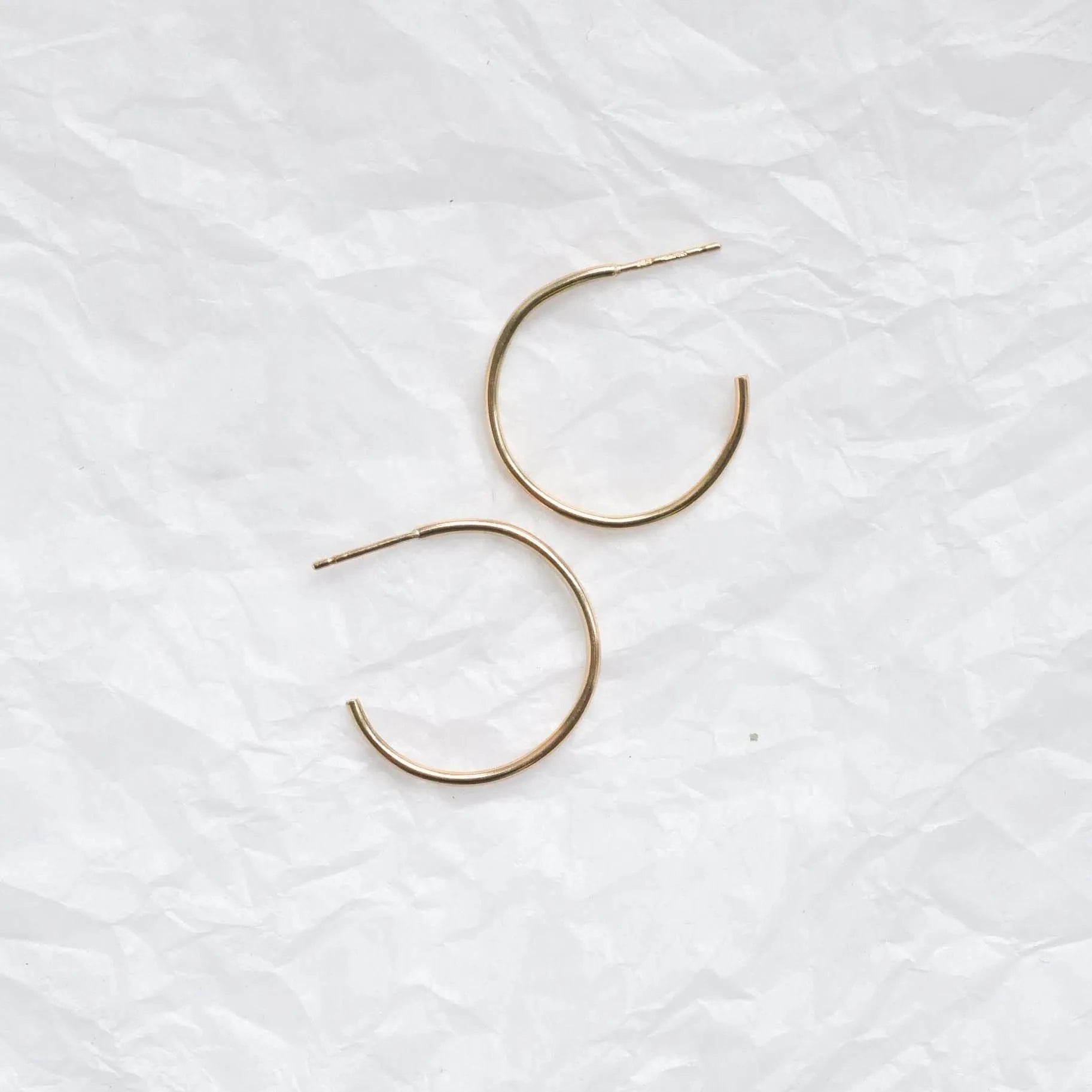 Solid Gold Sensitive Ears Medium Delicate Hoop Earrings