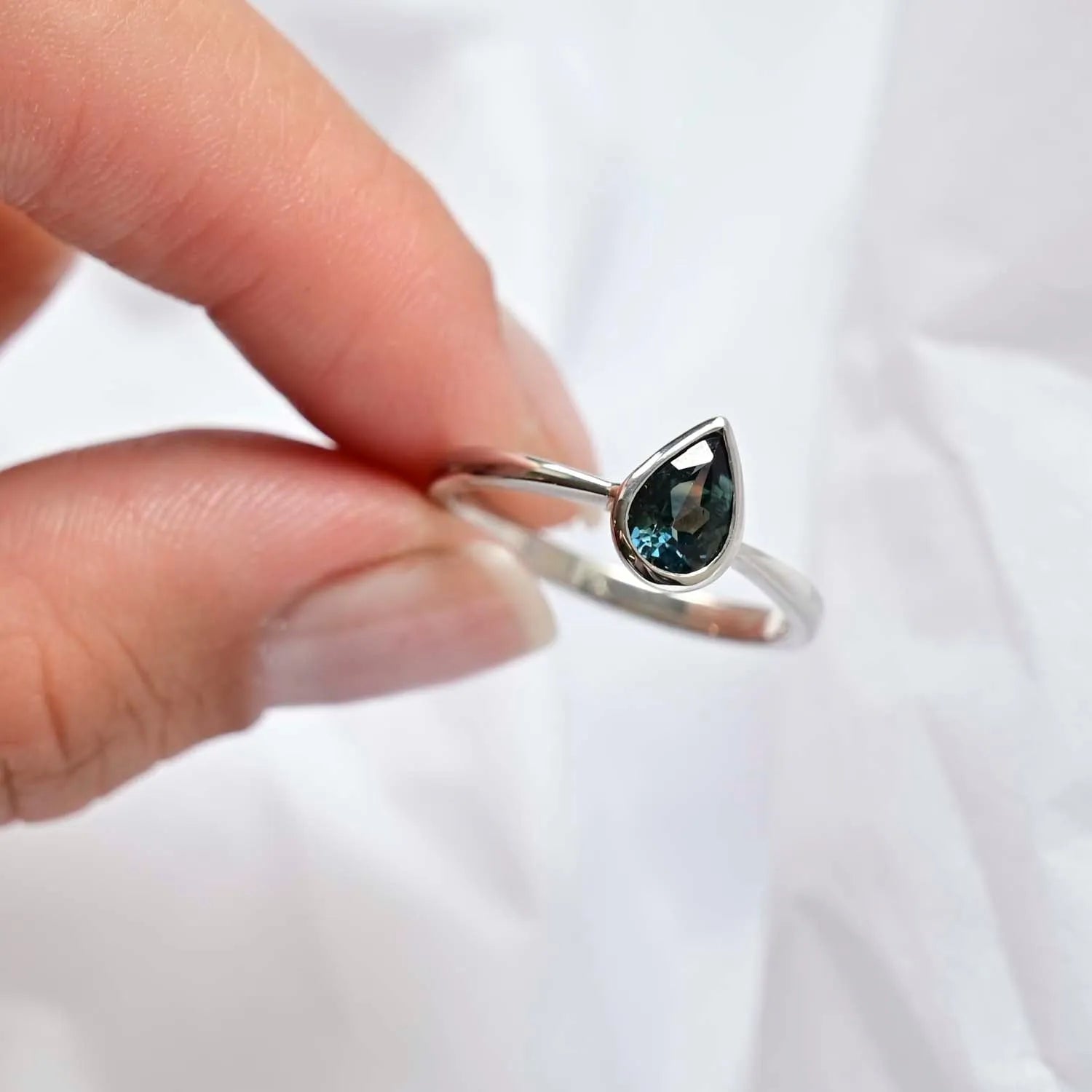 9ct white gold jewellery