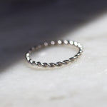 18ct White Gold Entwined Twisted Wedding Ring