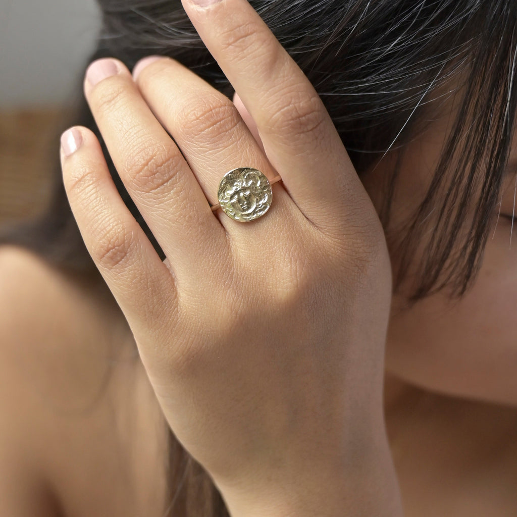9ct Gold Medusa Ring