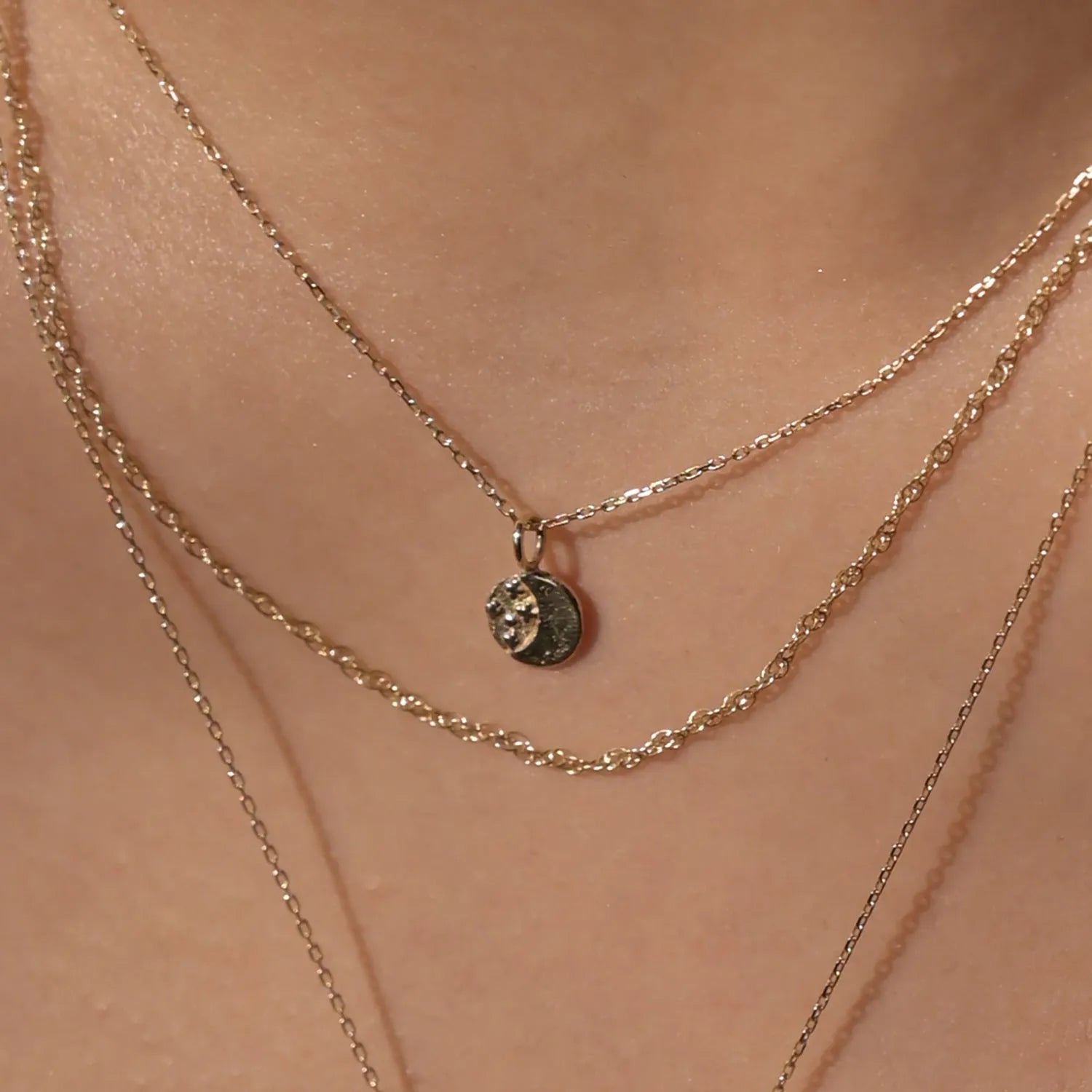 9ct Gold Mini Moonlight Pendant Necklace
