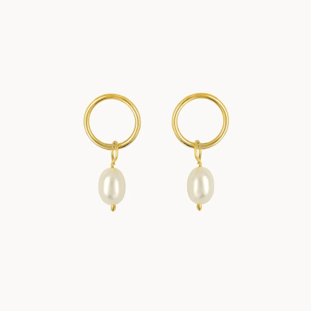 9ct Gold Minimal Pearl Studs