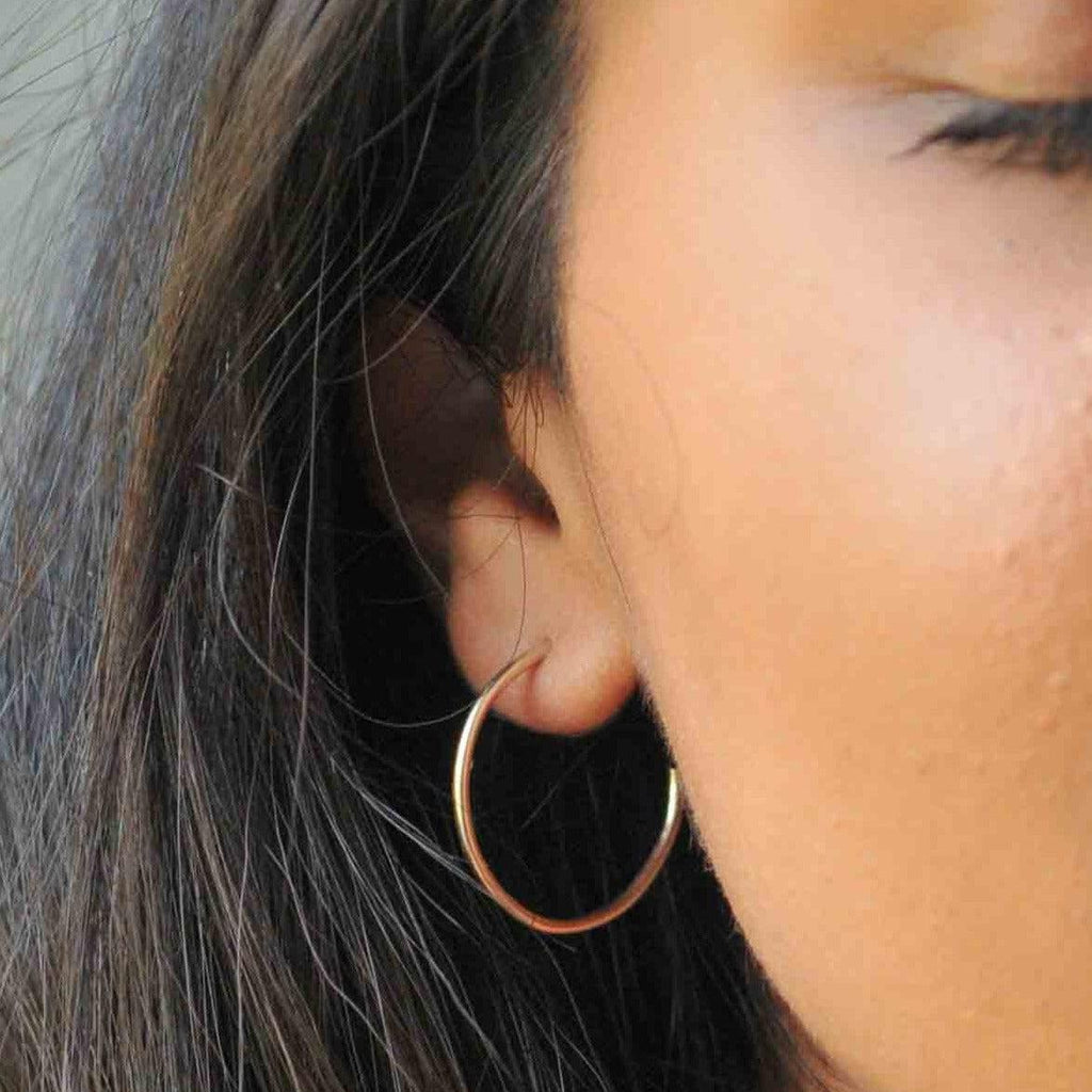 9ct Gold Medium Delicate Hoop Earrings