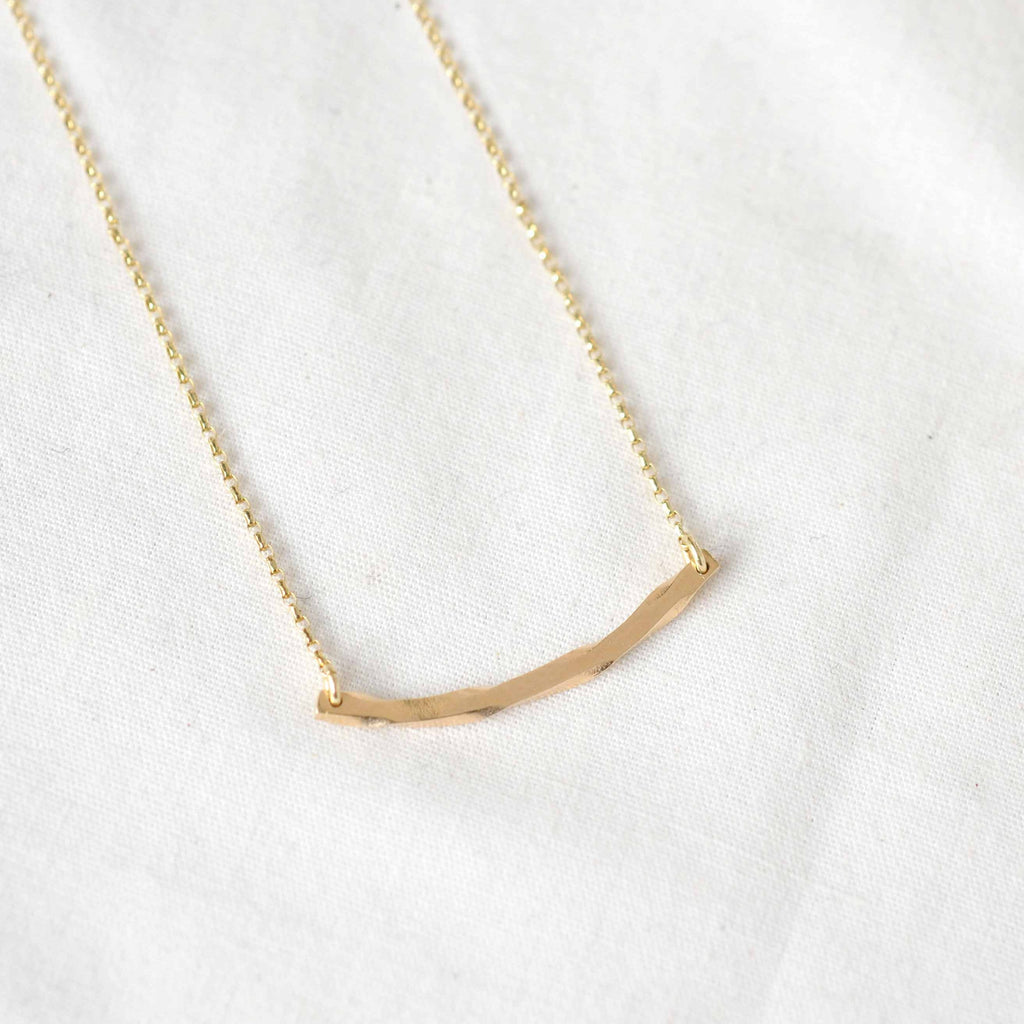 9ct Gold Wave Curve Pendant Necklace