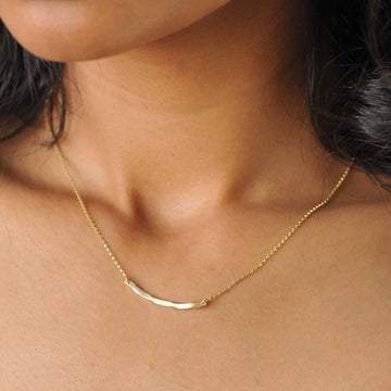 9ct Gold Wave Curve Pendant Necklace