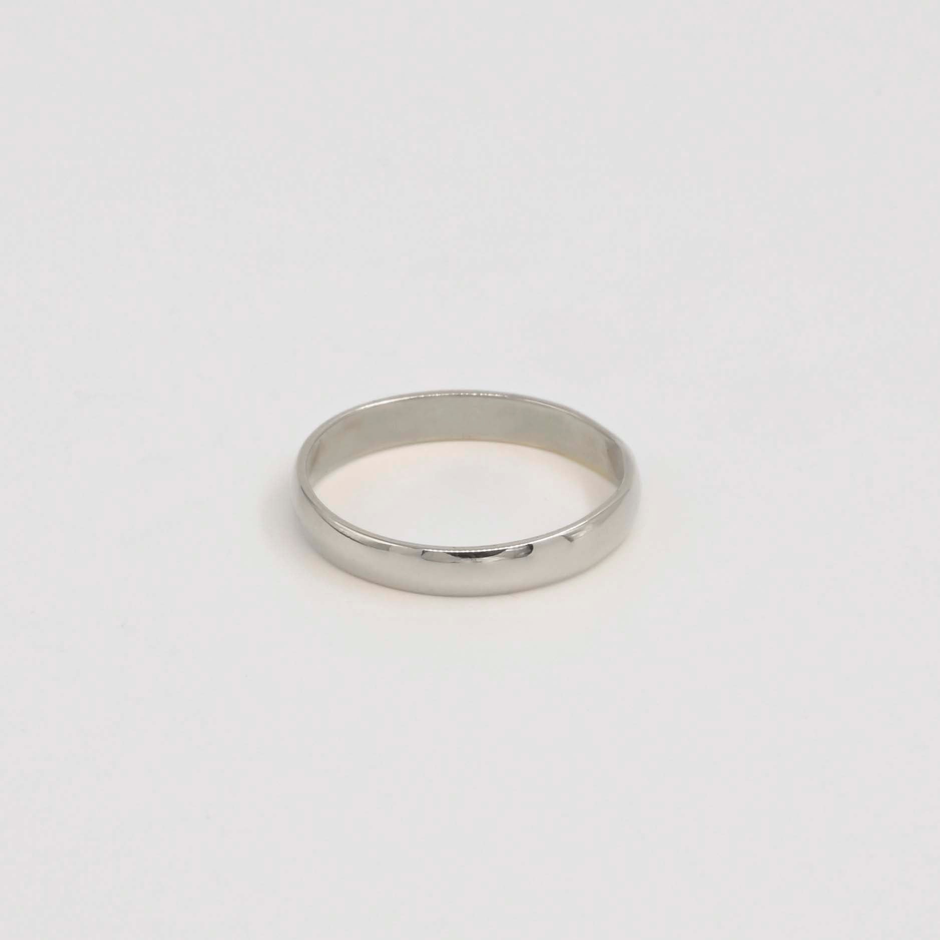9ct White Gold Light Wedding Ring