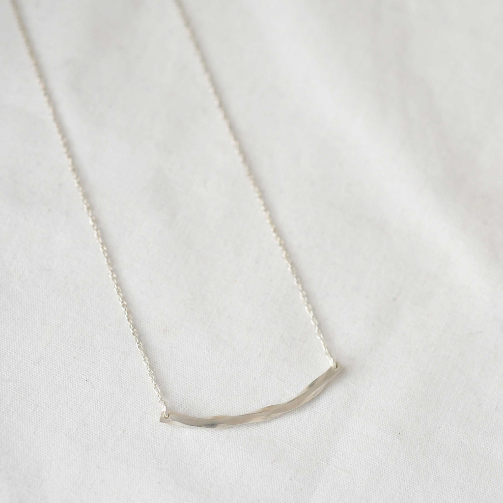 Silver Wave Curve Pendant Necklace